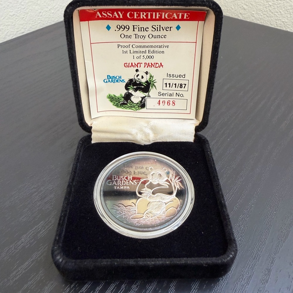 1987 Busch Gardens Glant Panda Round